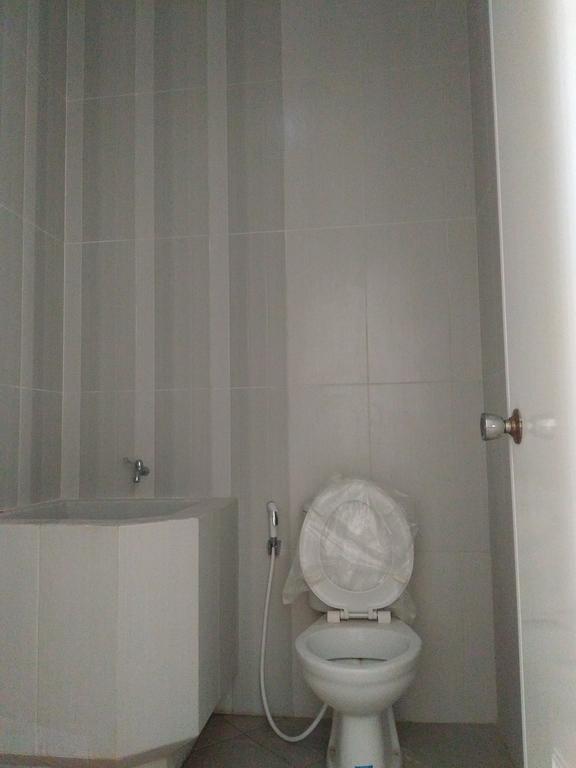 Jasmine Park Guest House Semarang Exterior photo